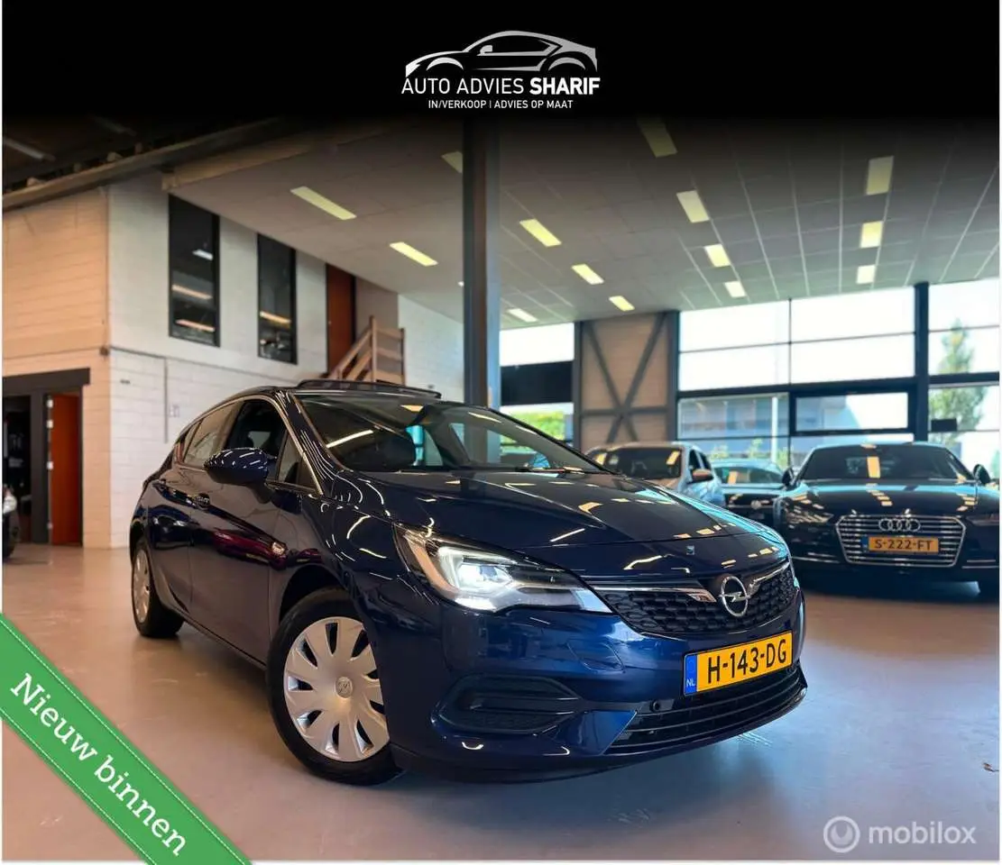 Photo 1 : Opel Astra 2020 Essence