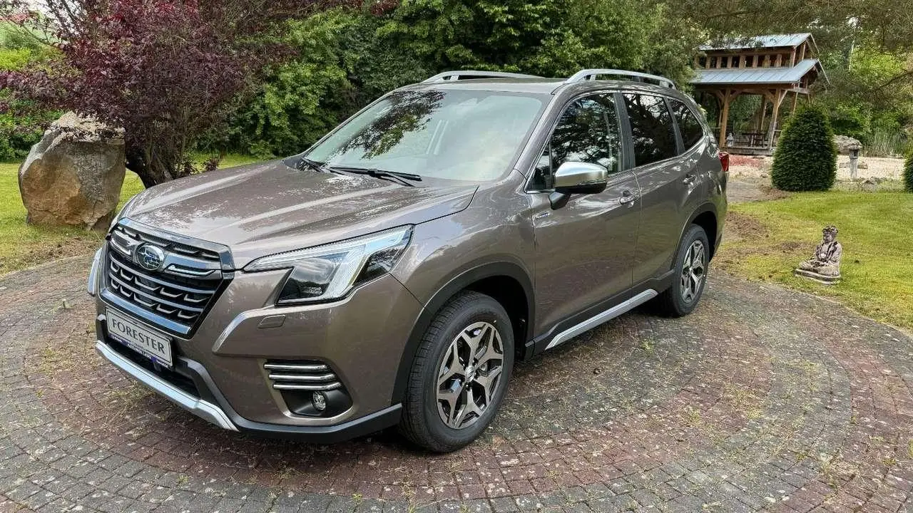 Photo 1 : Subaru Forester 2024 Essence