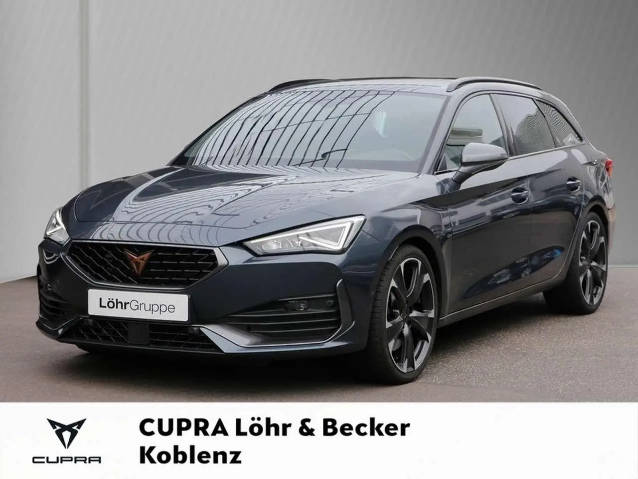 Photo 1 : Cupra Leon 2024 Petrol