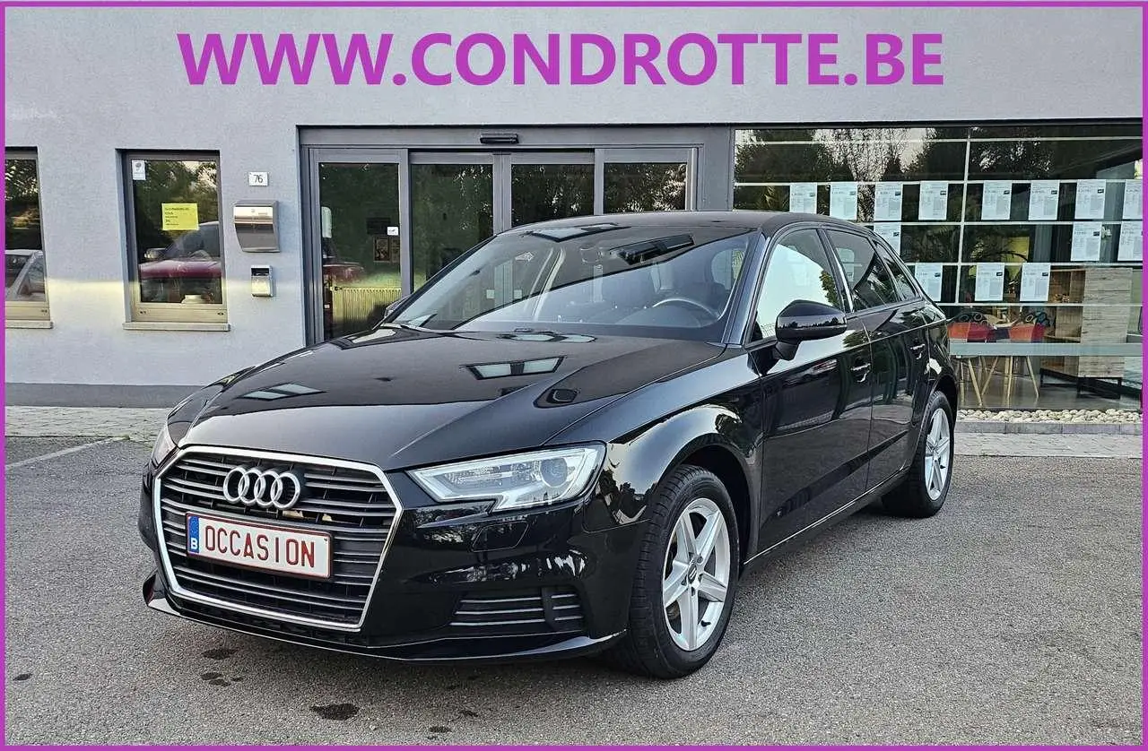 Photo 1 : Audi A3 2019 Petrol