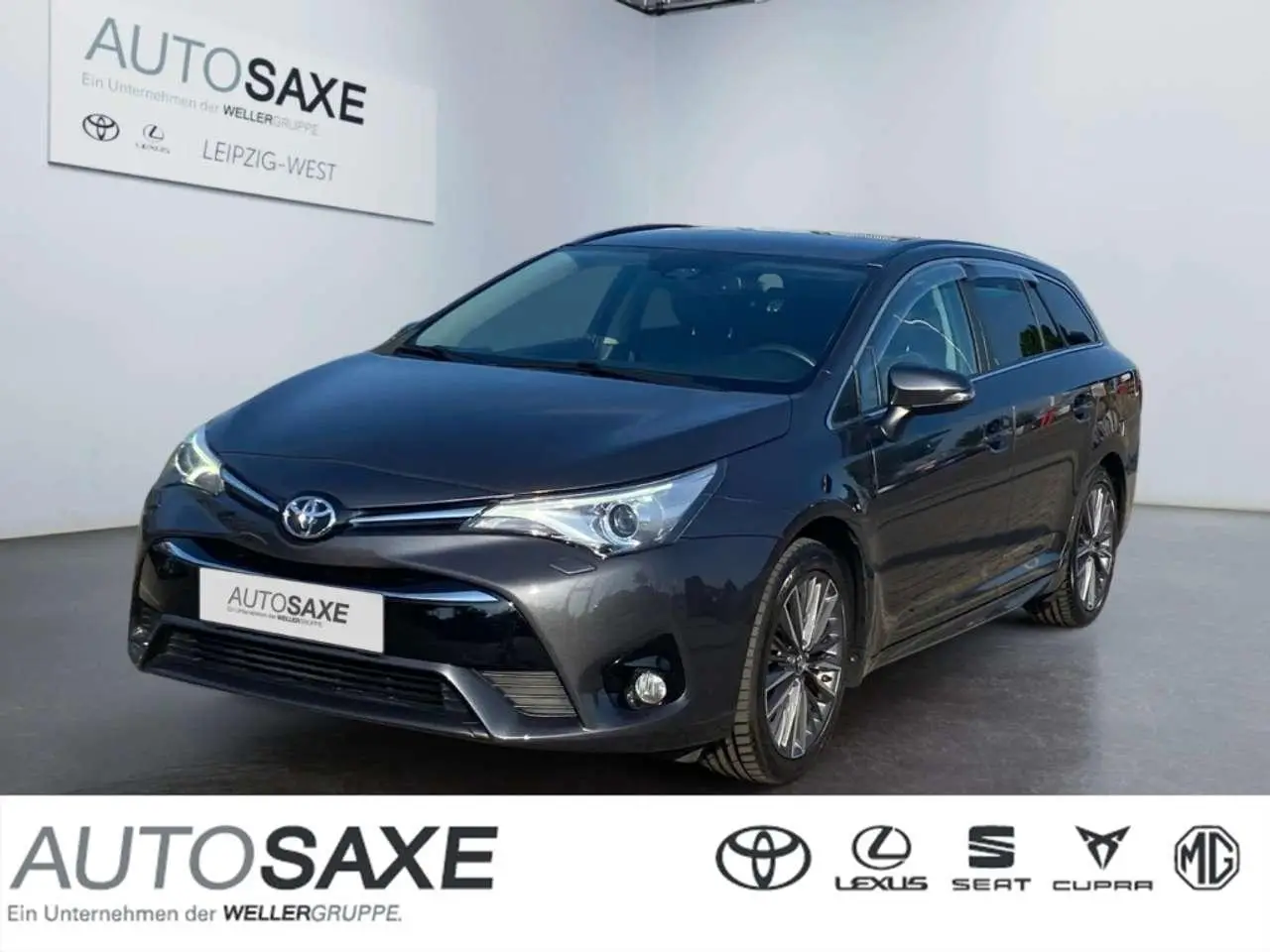 Photo 1 : Toyota Avensis 2018 Petrol