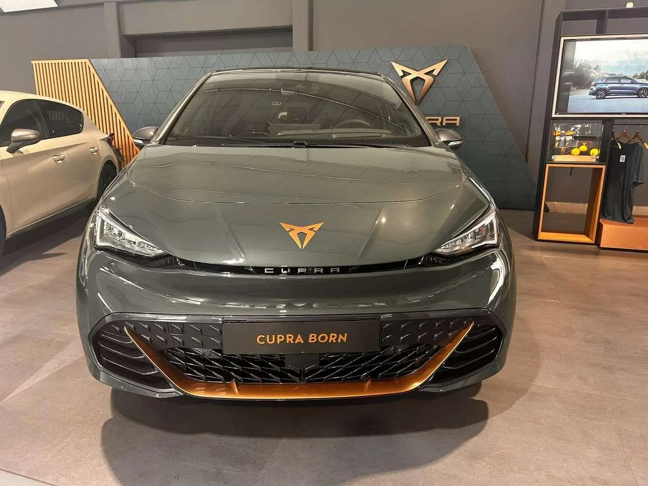 Photo 1 : Cupra Born 2024 Electric