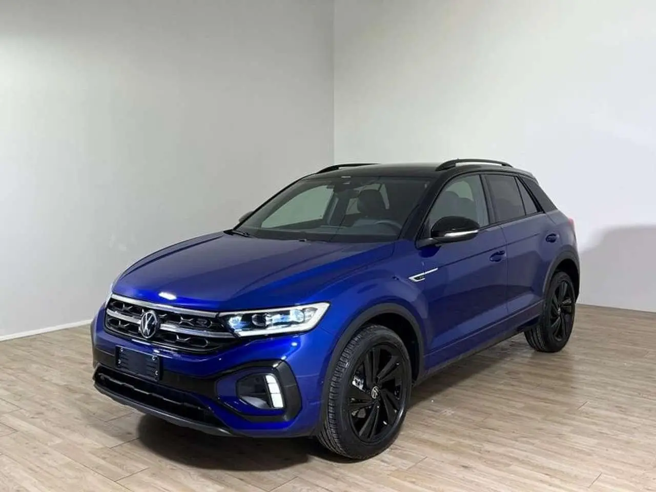 Photo 1 : Volkswagen T-roc 2024 Petrol