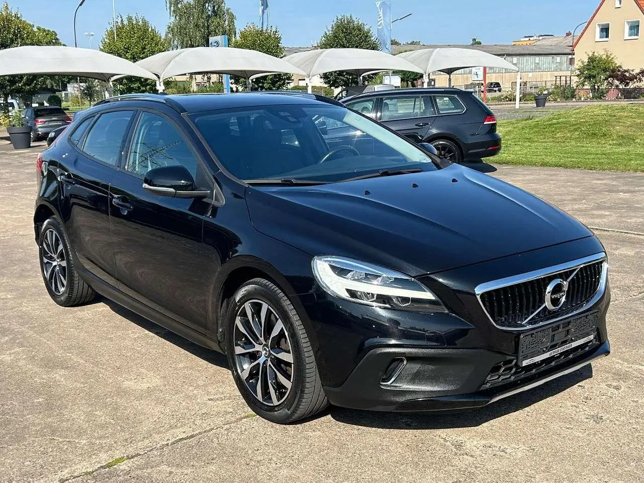 Photo 1 : Volvo V40 2019 Diesel