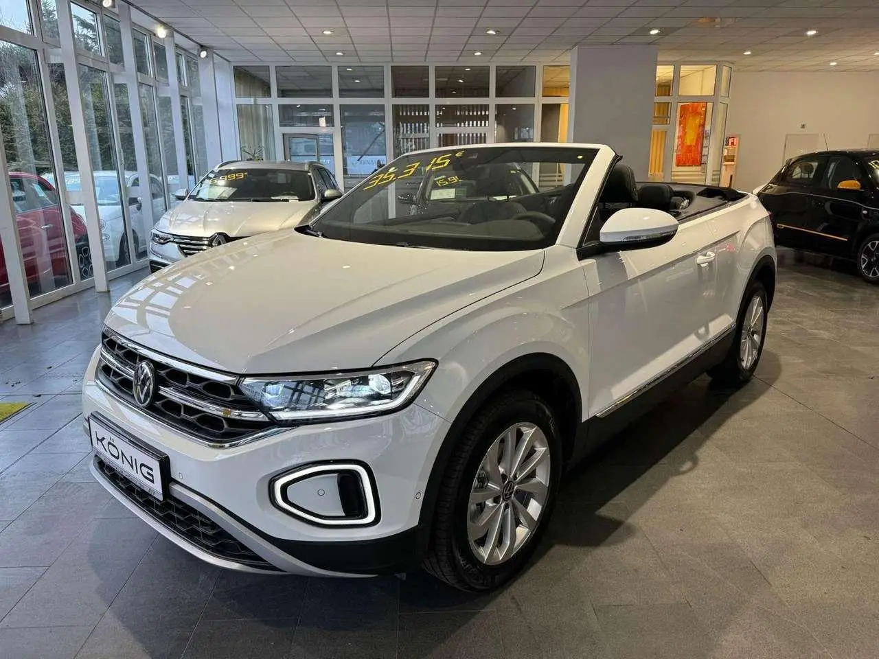 Photo 1 : Volkswagen T-roc 2023 Essence