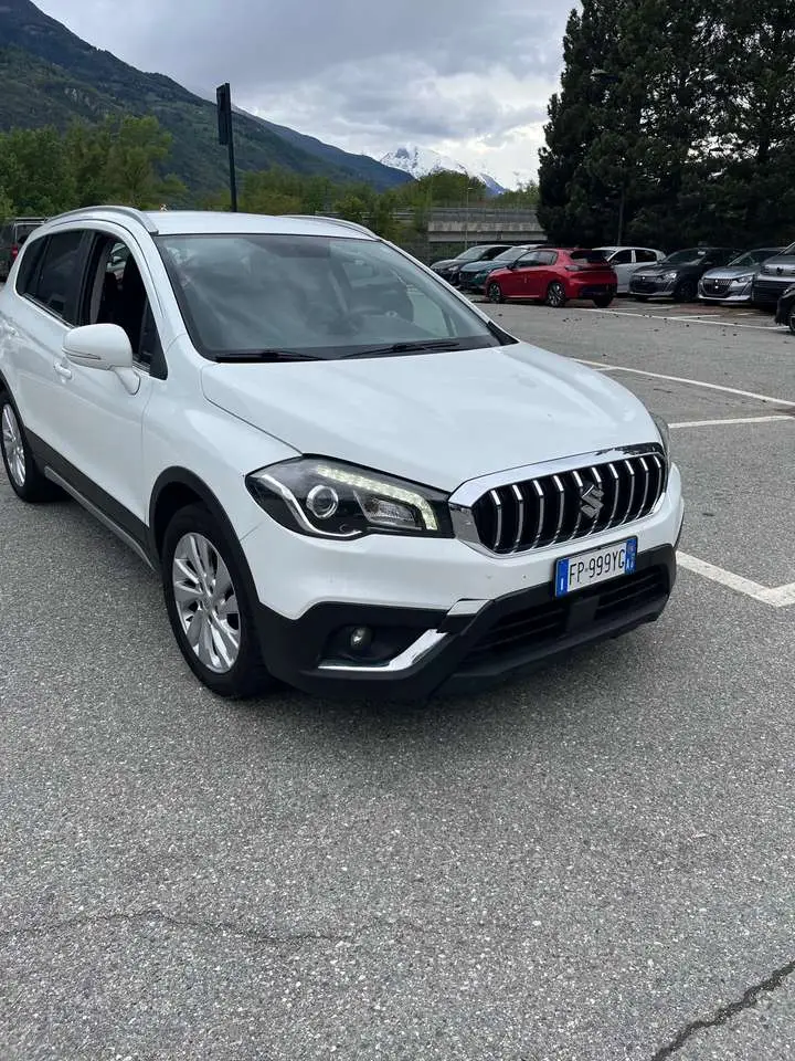 Photo 1 : Suzuki Sx4 2018 Essence