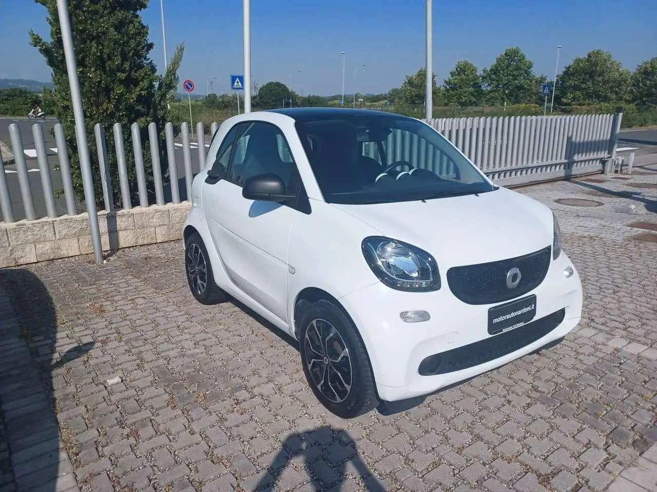 Photo 1 : Smart Fortwo 2019 Petrol