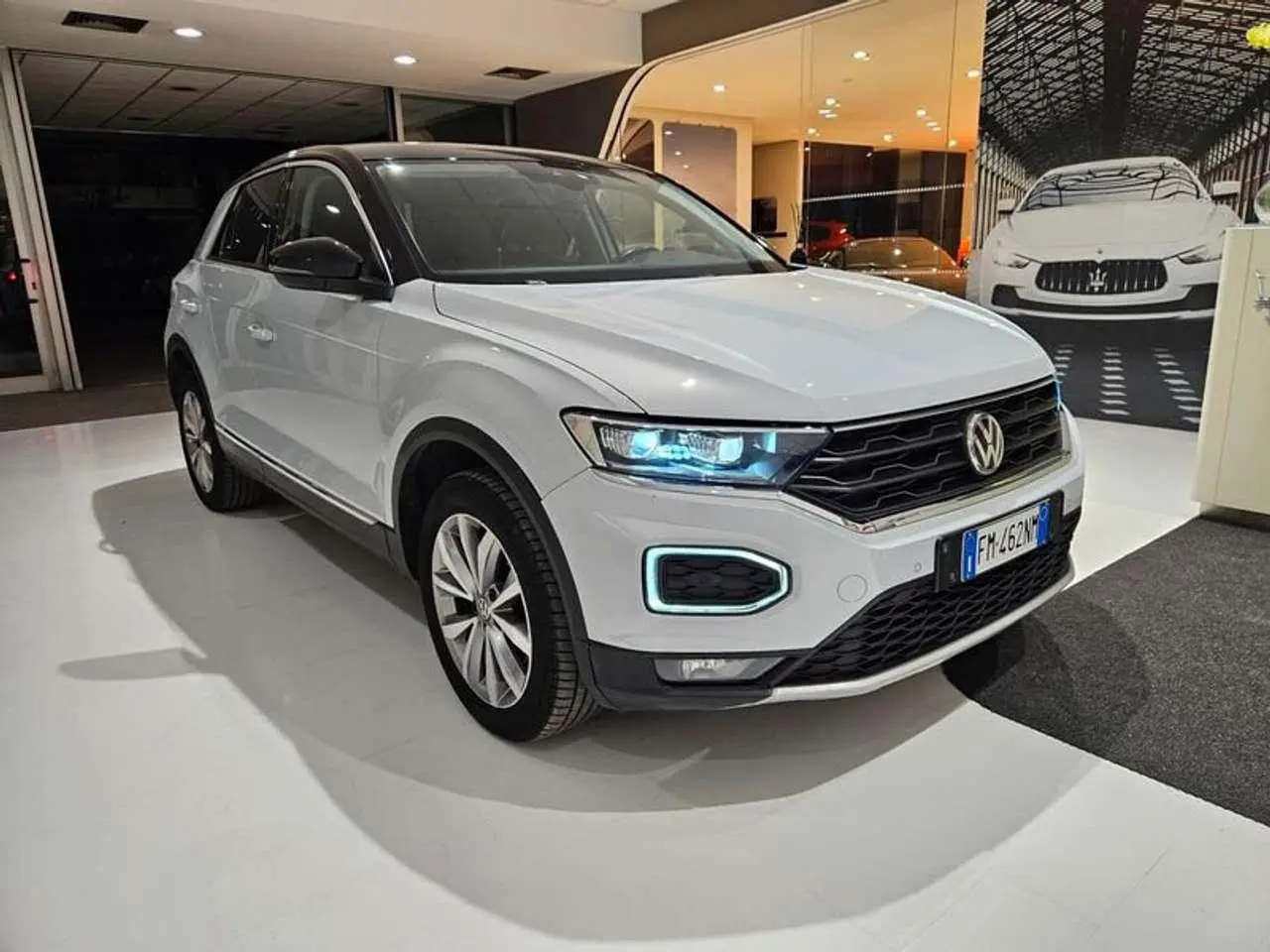 Photo 1 : Volkswagen T-roc 2018 Petrol