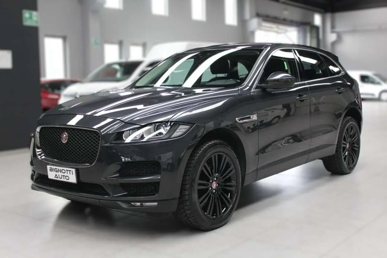 Photo 1 : Jaguar F-pace 2019 Petrol