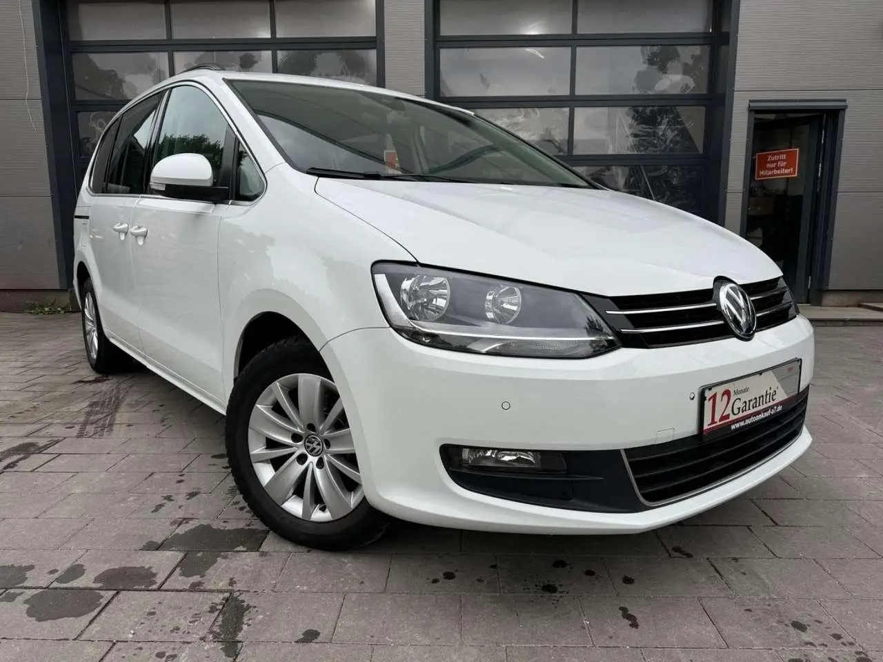 Photo 1 : Volkswagen Sharan 2023 Petrol