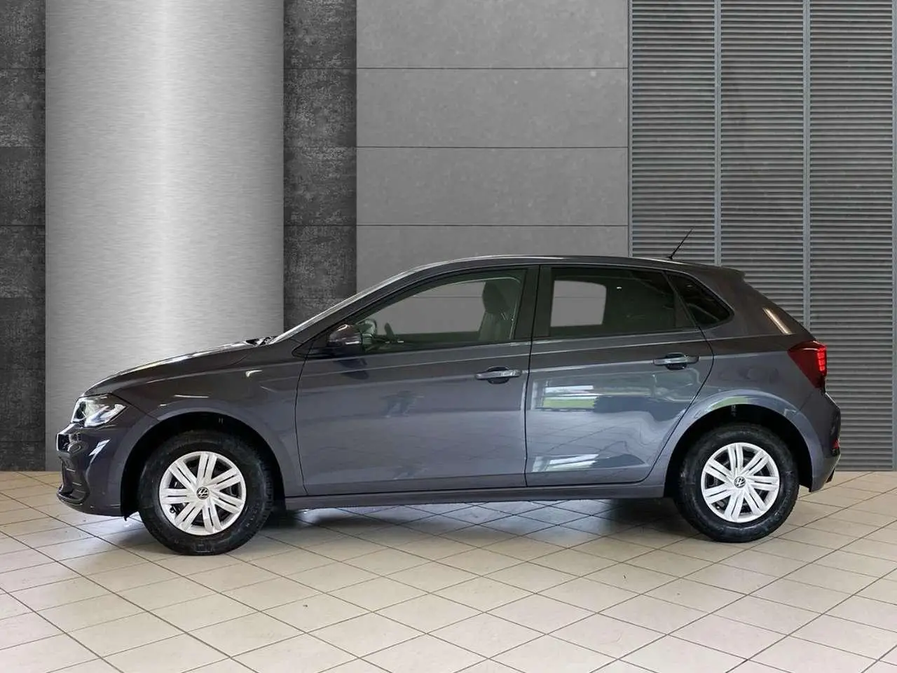 Photo 1 : Volkswagen Polo 2024 Petrol