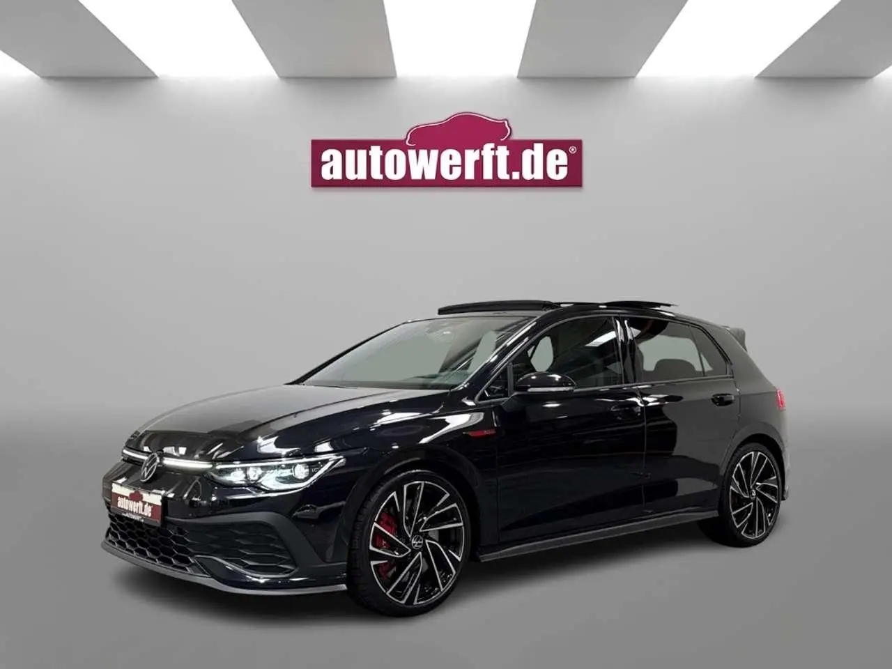 Photo 1 : Volkswagen Golf 2023 Essence