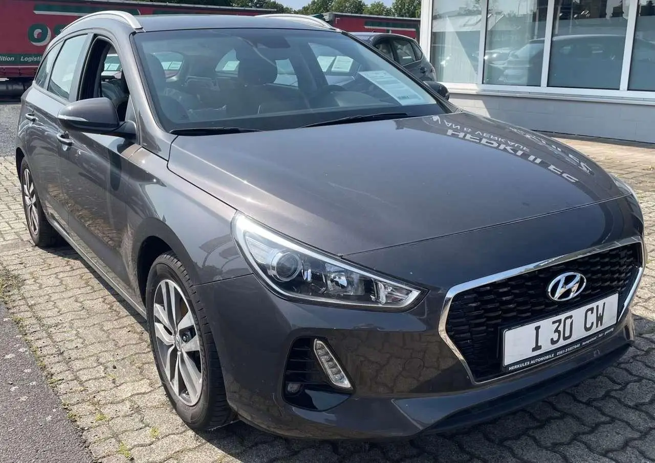 Photo 1 : Hyundai I30 2017 Petrol