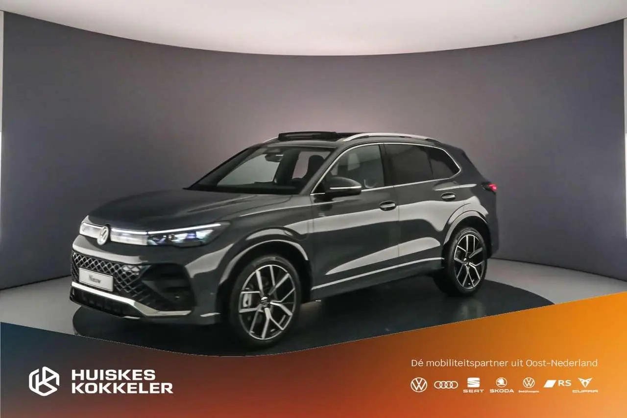 Photo 1 : Volkswagen Tiguan 2024 Hybride