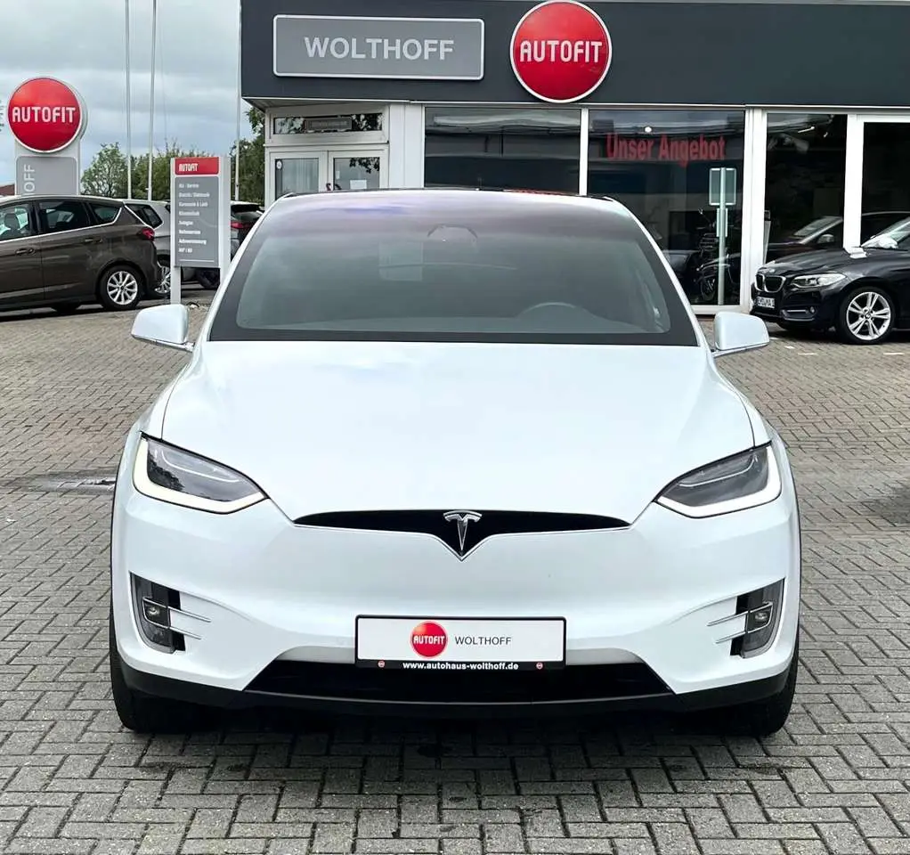 Photo 1 : Tesla Model X 2019 Électrique