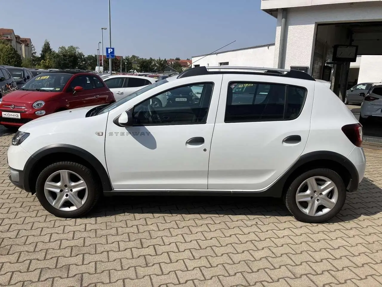 Photo 1 : Dacia Sandero 2016 Petrol