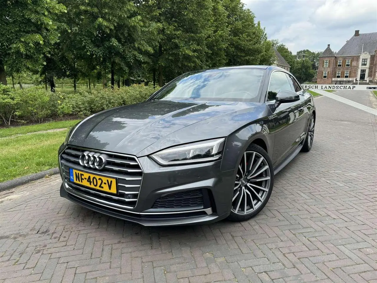 Photo 1 : Audi A5 2017 Petrol