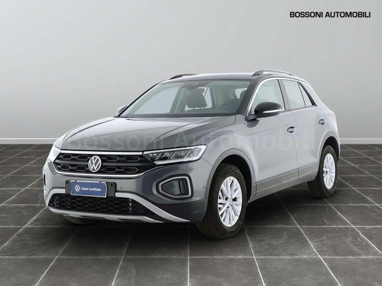 Photo 1 : Volkswagen T-roc 2023 Petrol