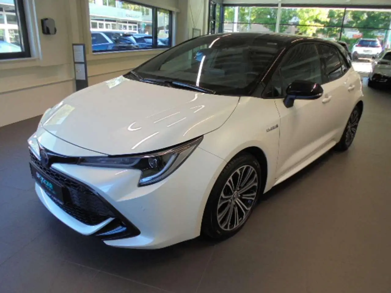 Photo 1 : Toyota Corolla 2019 Hybride