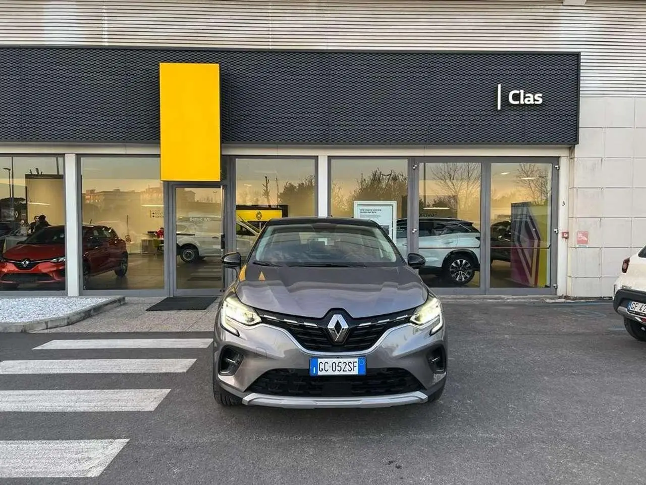 Photo 1 : Renault Captur 2020 Hybrid