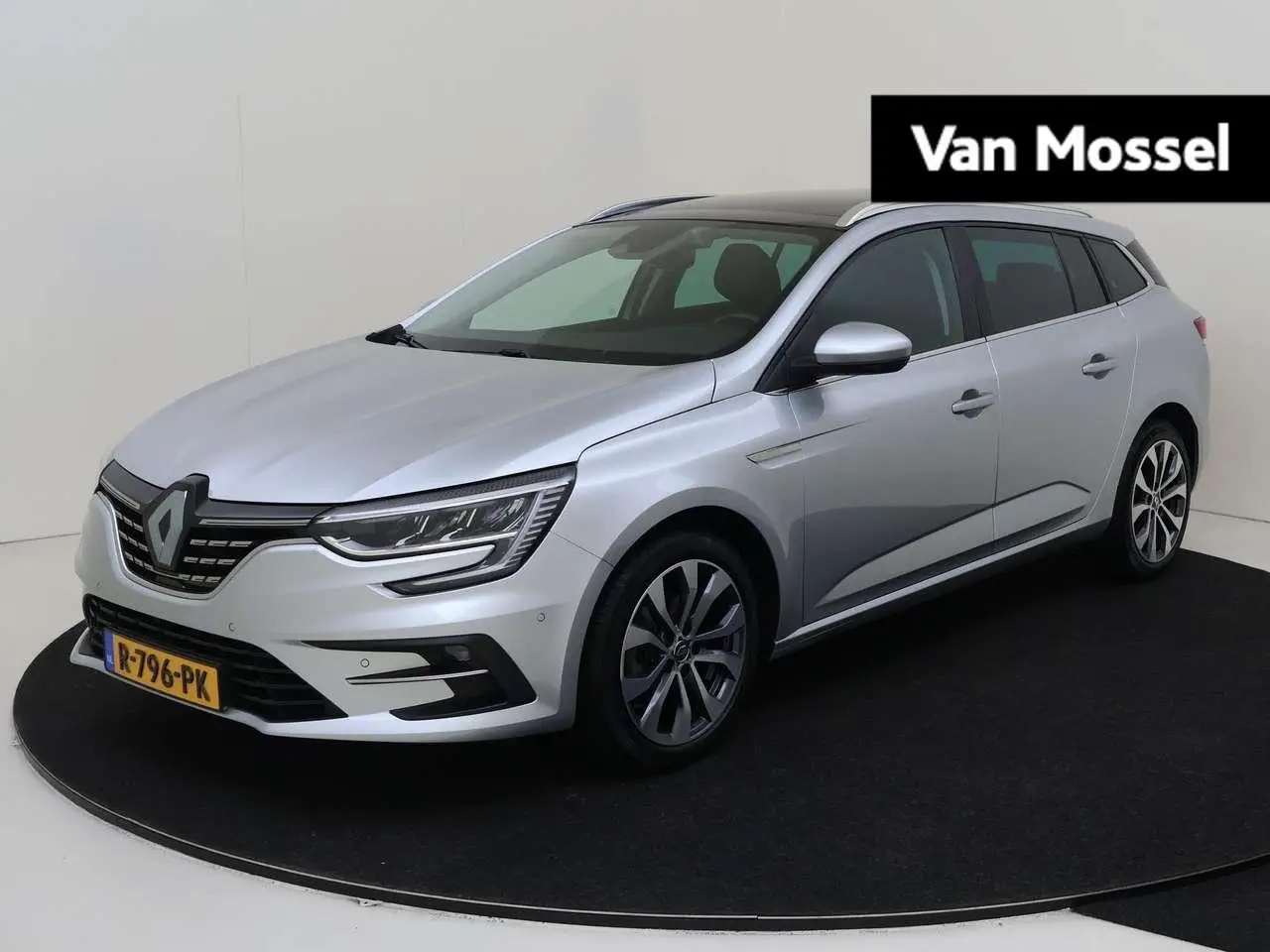 Photo 1 : Renault Megane 2022 Essence