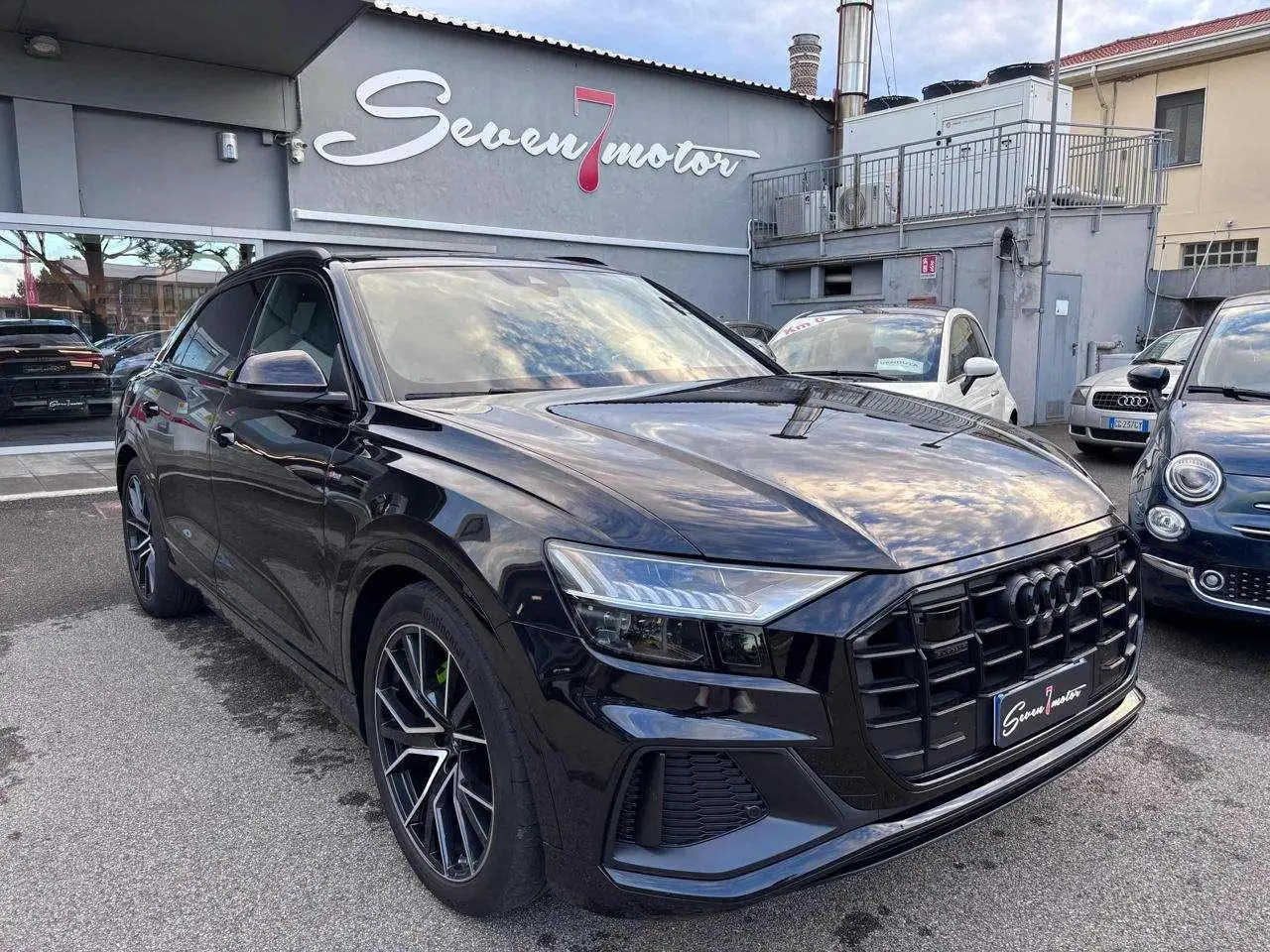 Photo 1 : Audi Q8 2019 Hybride