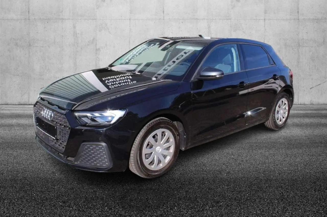 Photo 1 : Audi A1 2020 Essence