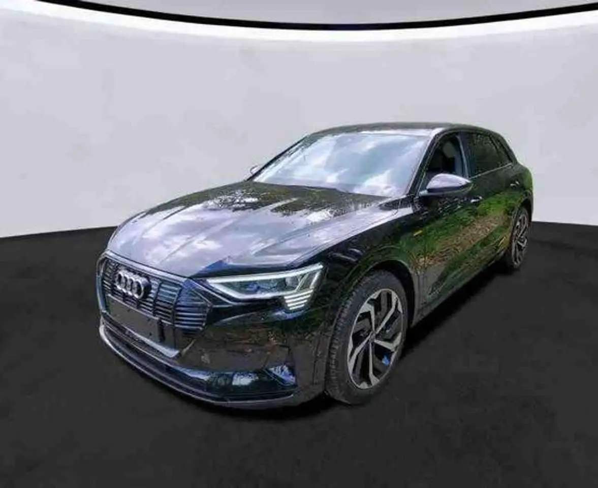 Photo 1 : Audi E-tron 2021 Electric