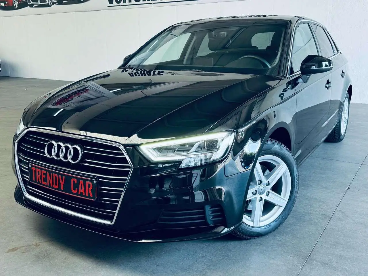 Photo 1 : Audi A3 2019 Others