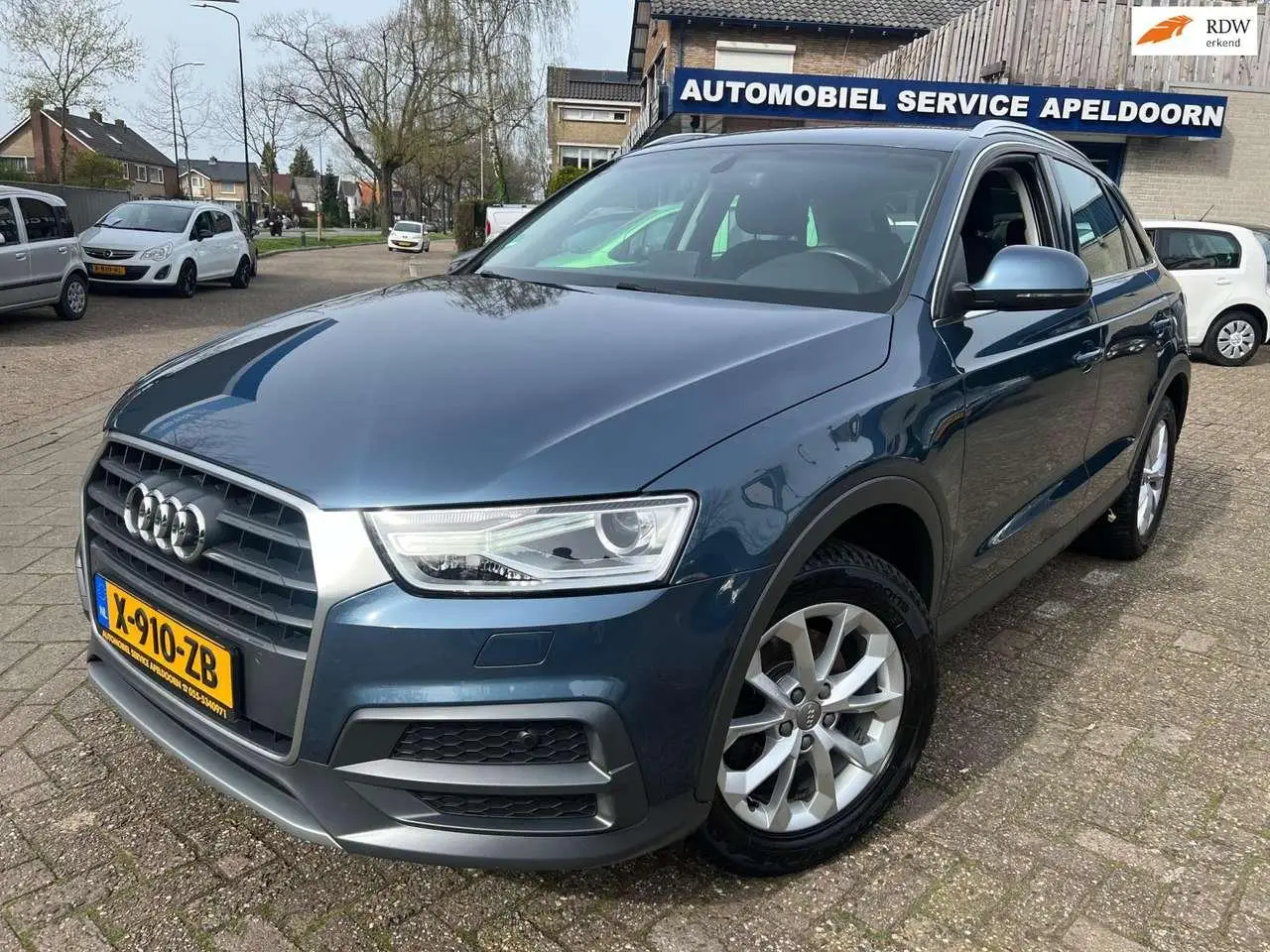 Photo 1 : Audi Q3 2017 Petrol