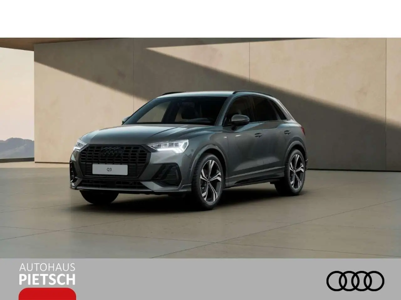 Photo 1 : Audi Q3 2024 Petrol