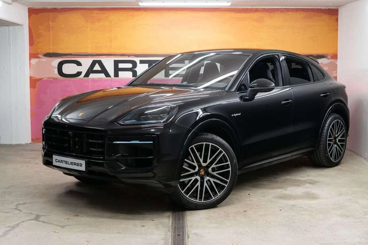 Photo 1 : Porsche Cayenne 2024 Hybrid