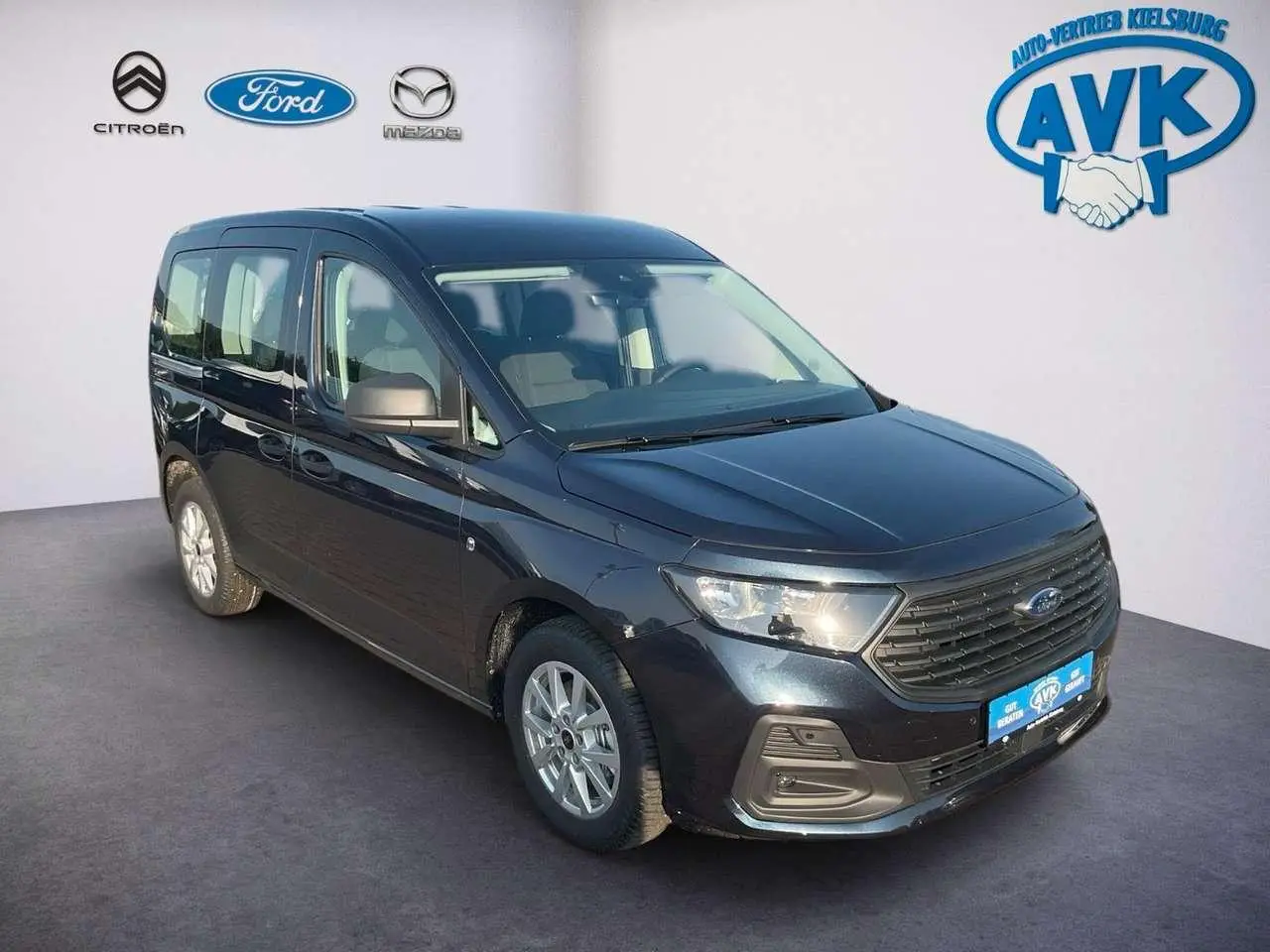 Photo 1 : Ford Tourneo 2024 Diesel