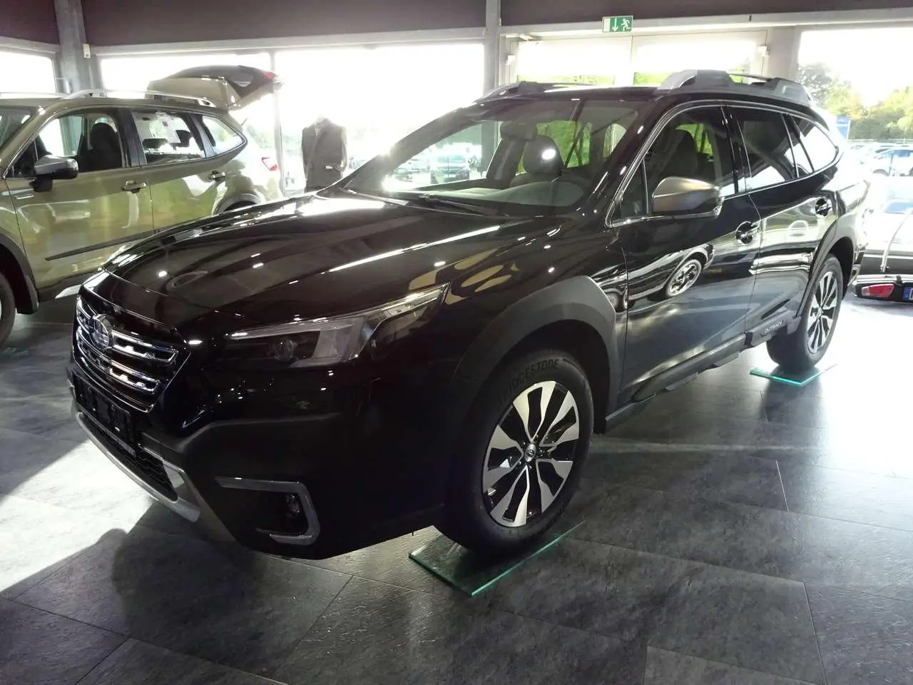 Photo 1 : Subaru Outback 2024 Essence