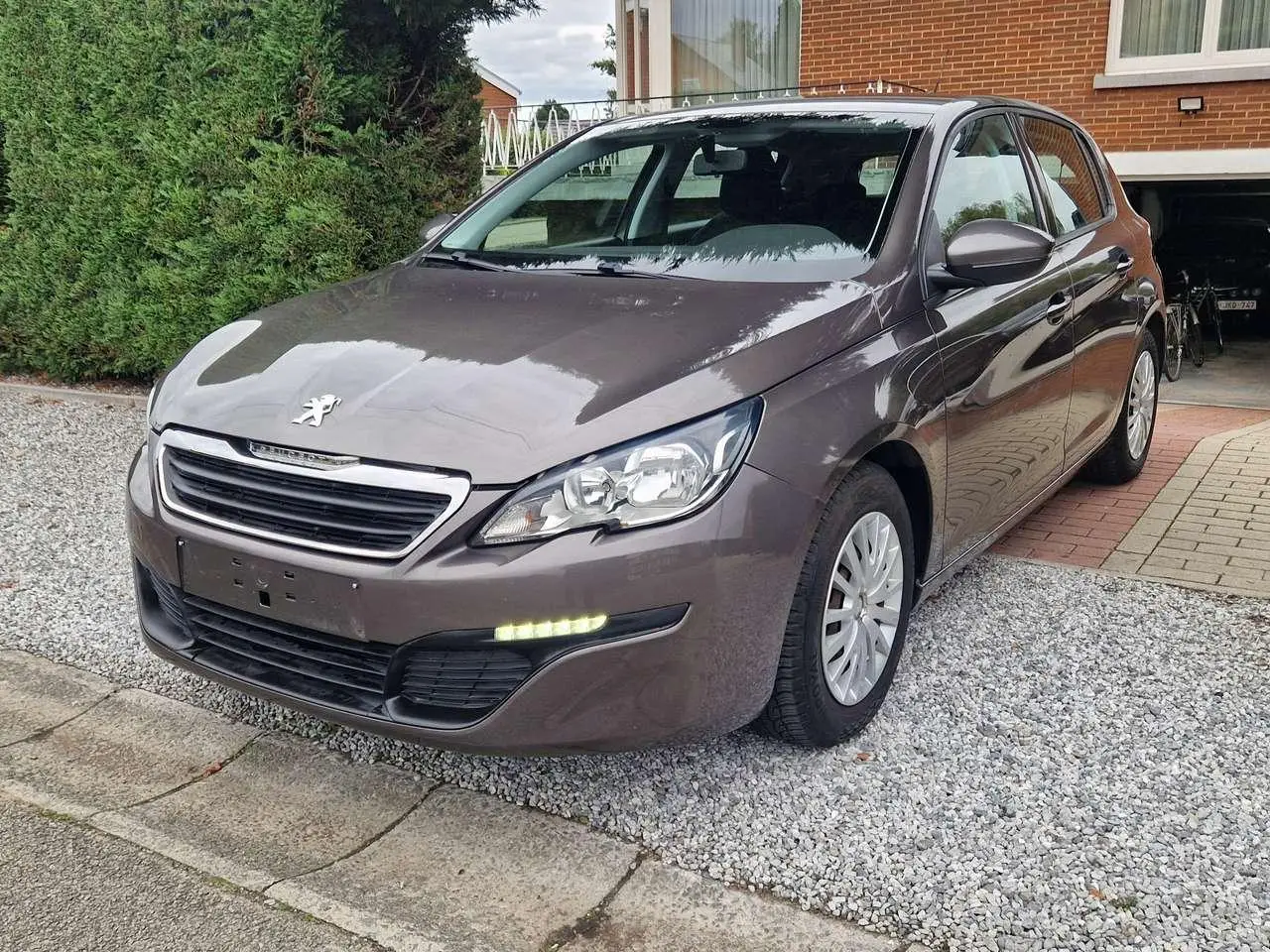 Photo 1 : Peugeot 308 2015 Petrol