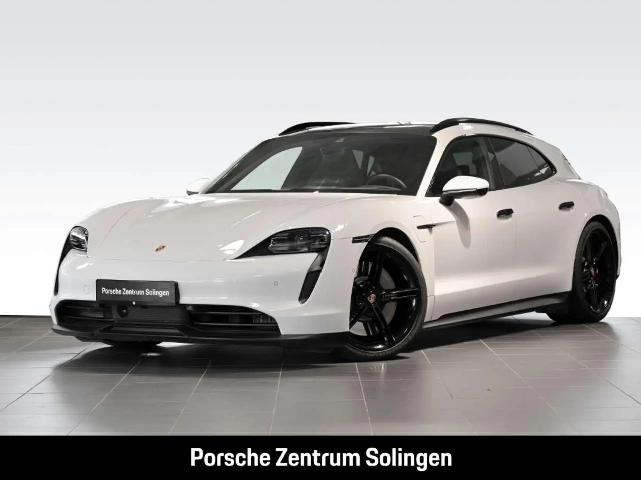 Photo 1 : Porsche Taycan 2023 Electric