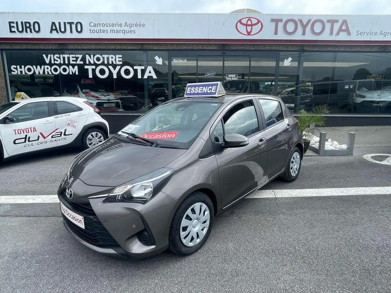 Photo 1 : Toyota Yaris 2018 Petrol