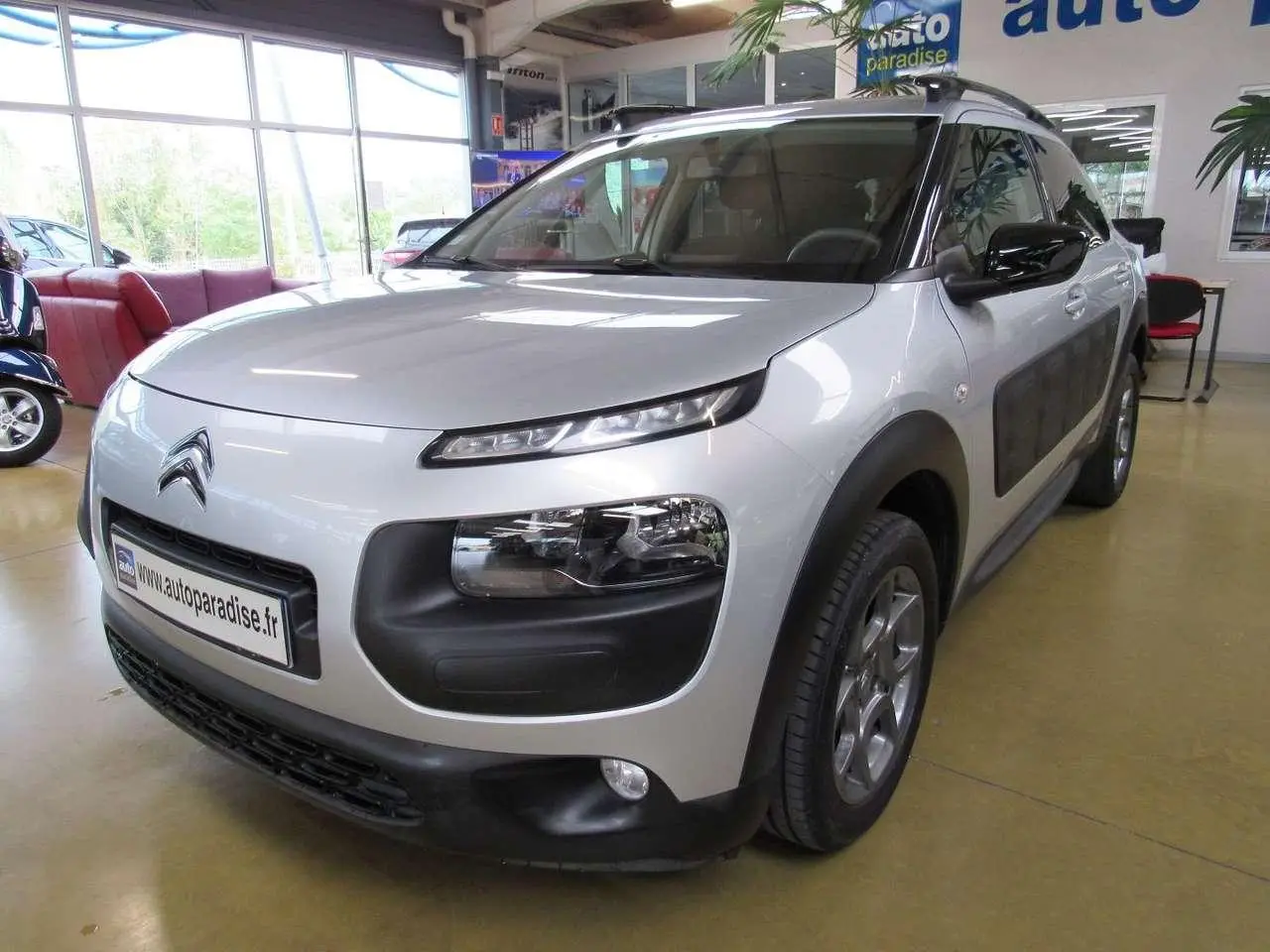 Photo 1 : Citroen C4 2016 Essence