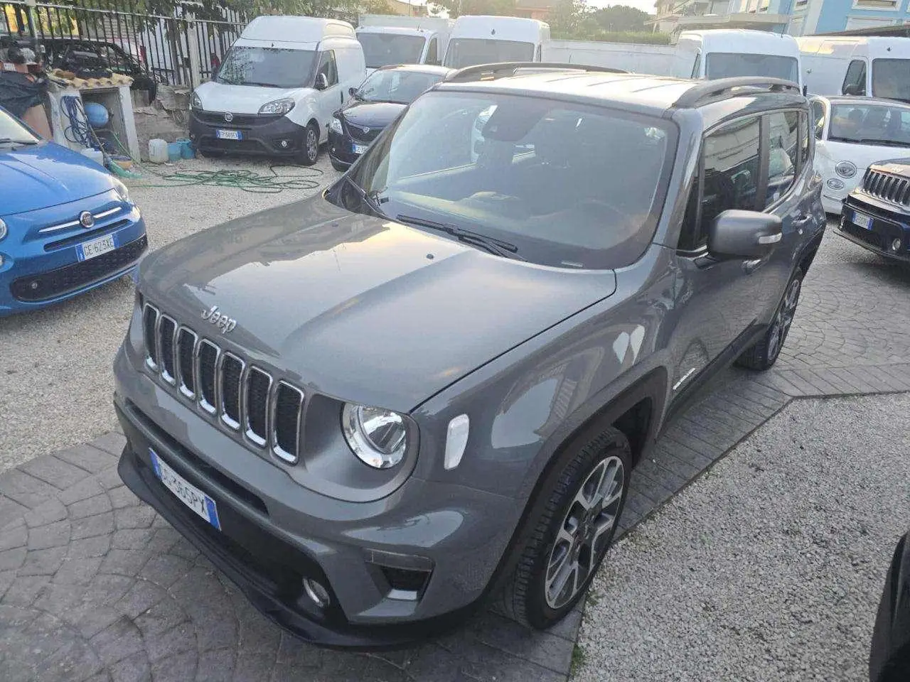 Photo 1 : Jeep Renegade 2021 Hybrid