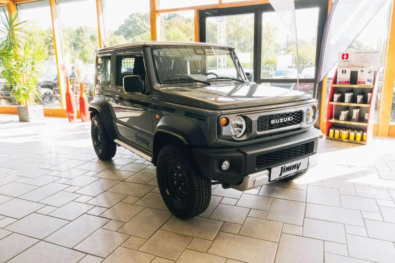 Photo 1 : Suzuki Jimny 2024 Essence