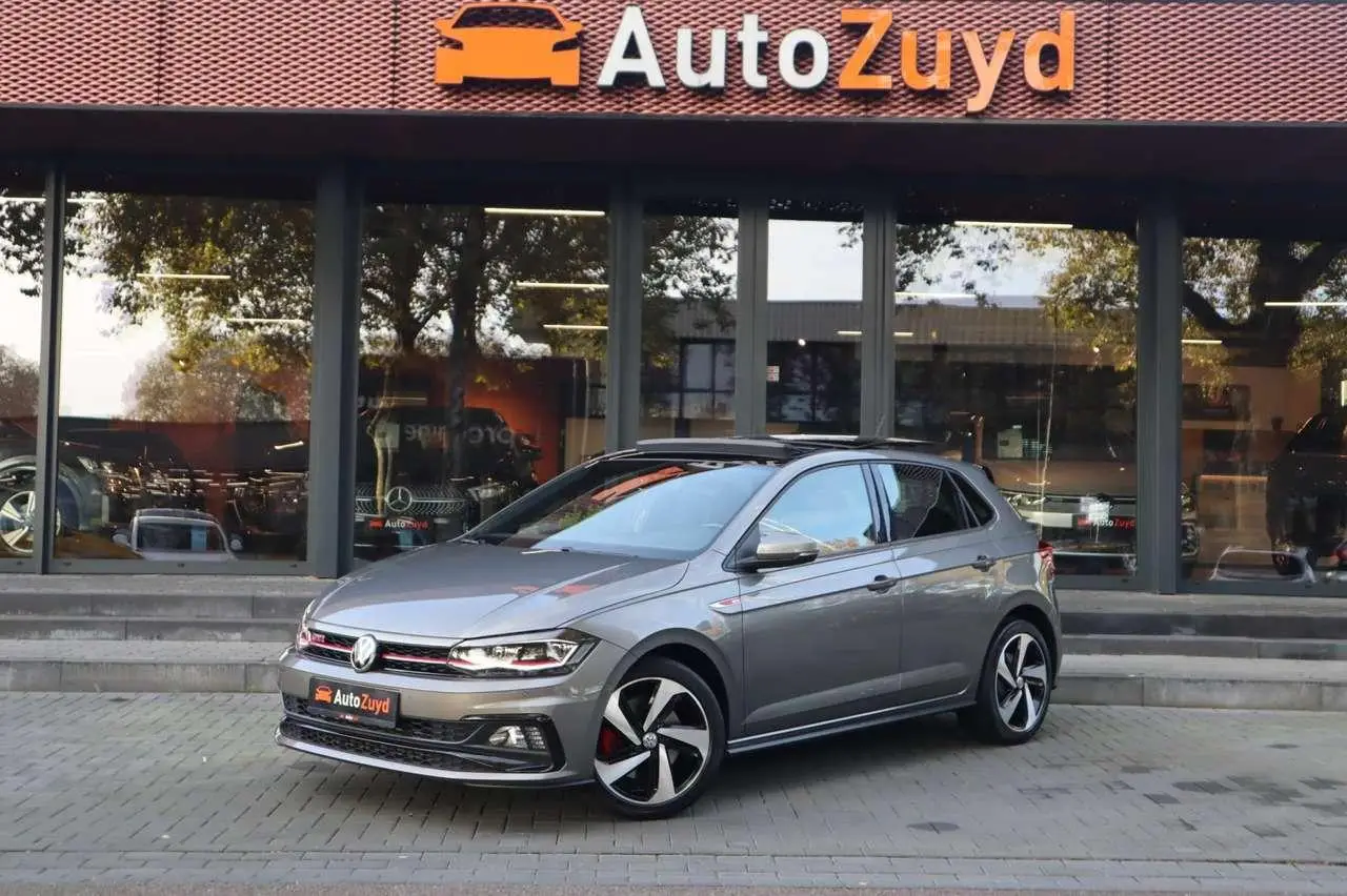 Photo 1 : Volkswagen Polo 2019 Petrol