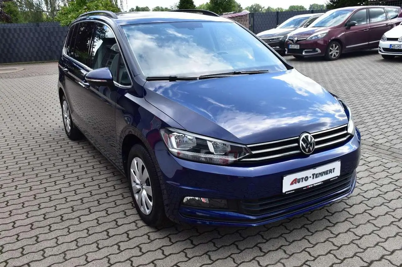 Photo 1 : Volkswagen Touran 2021 Petrol