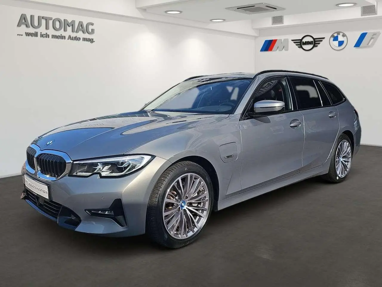 Photo 1 : Bmw Serie 3 2021 Hybrid