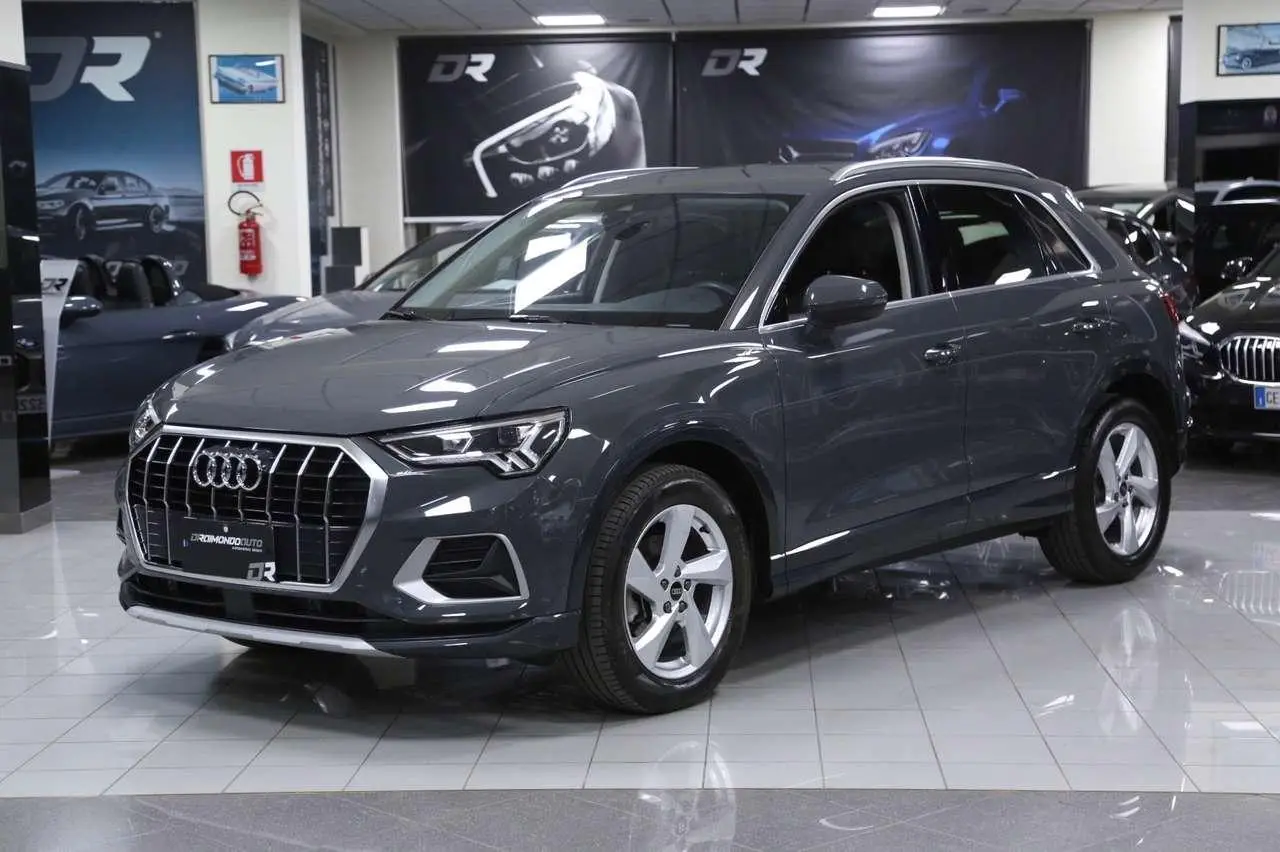 Photo 1 : Audi Q3 2023 Diesel