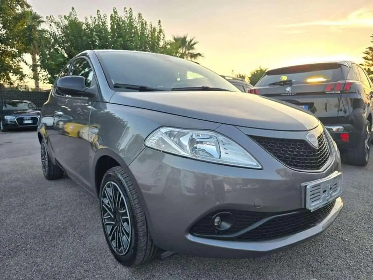 Photo 1 : Lancia Ypsilon 2021 Autres