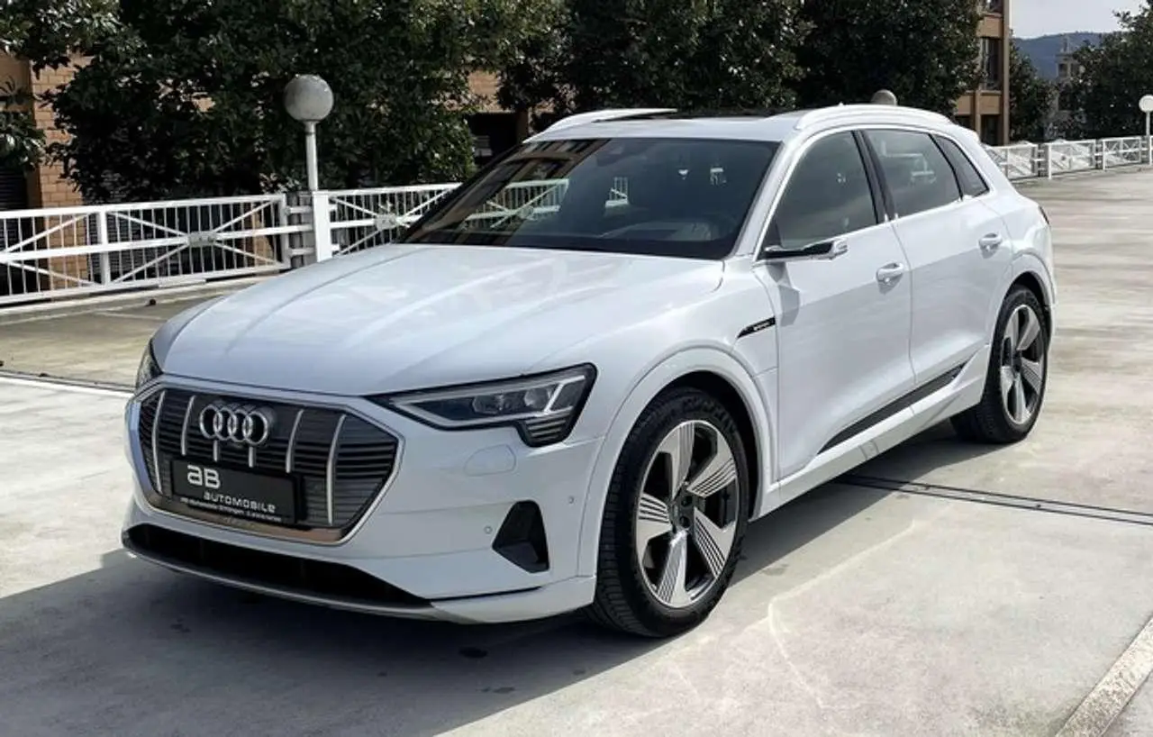 Photo 1 : Audi E-tron 2020 Electric