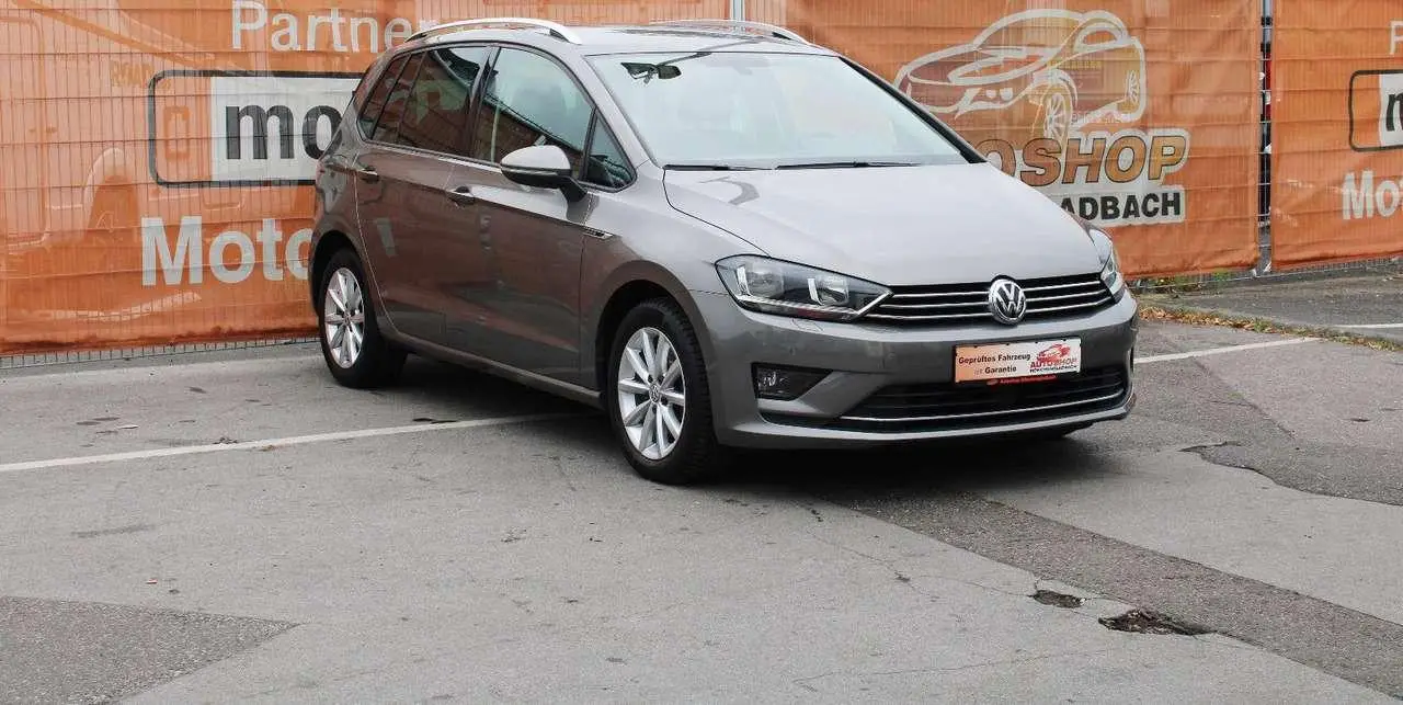 Photo 1 : Volkswagen Golf 2015 Petrol