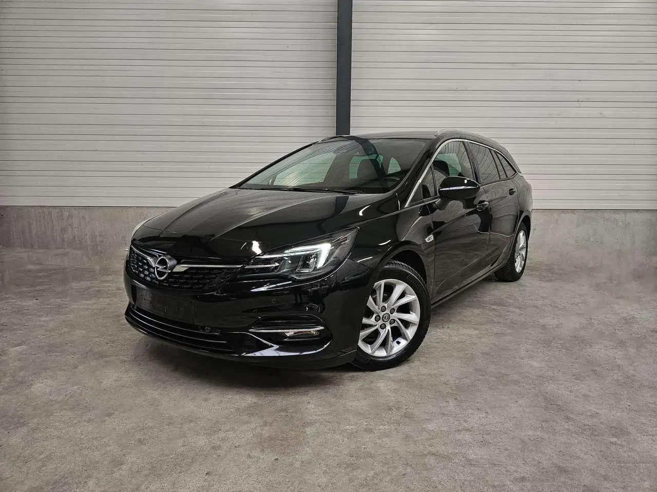 Photo 1 : Opel Astra 2021 Diesel