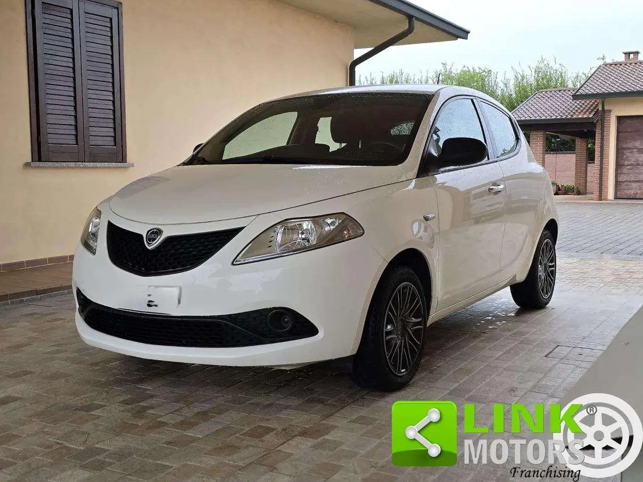 Photo 1 : Lancia Ypsilon 2020 Essence