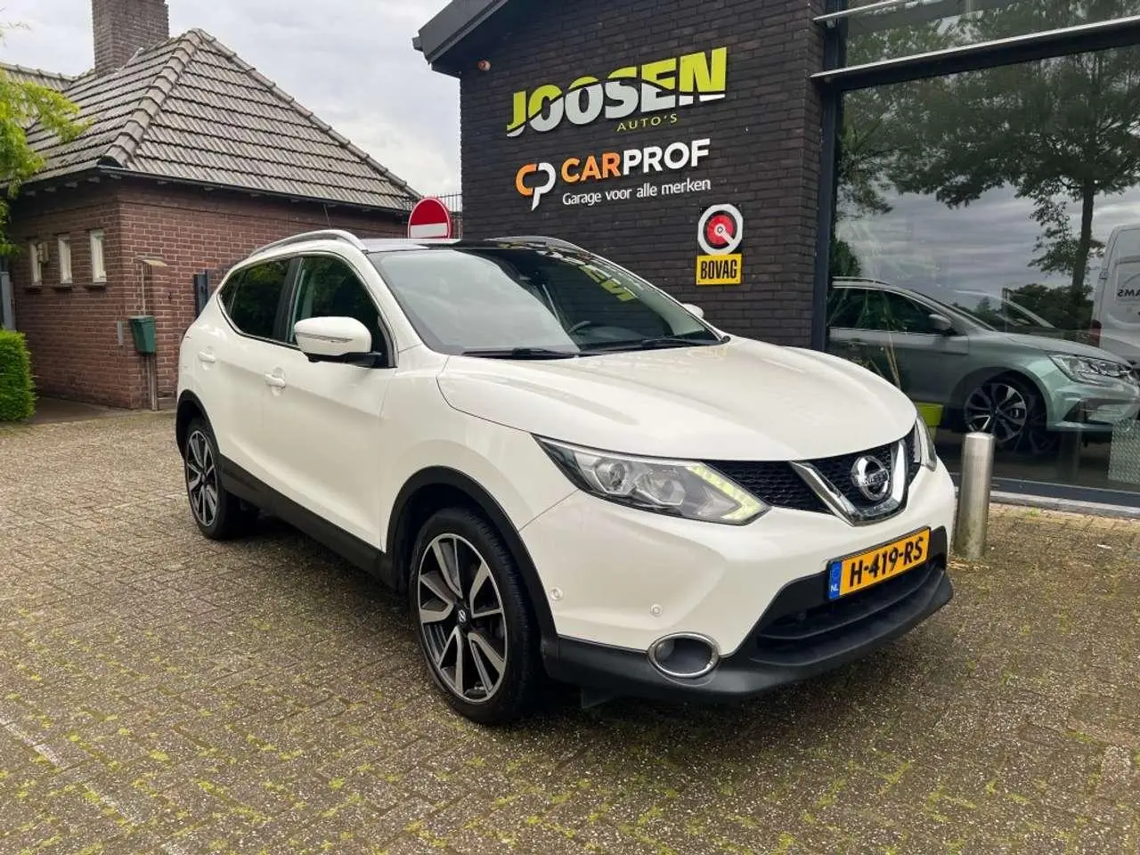 Photo 1 : Nissan Qashqai 2015 Petrol